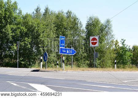 Autobahn Entry Exit Image & Photo (Free Trial) | Bigstock