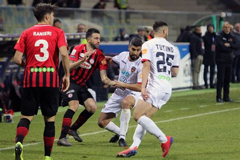 Serie B Foggia Cosenza Tanti Rimpianti Per I Calabresi Foto