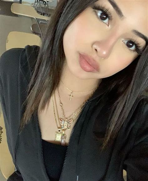 Pin by 𝒜 on Highl Latina makeup looks Pretty makeup looks Easy makeup tutorial