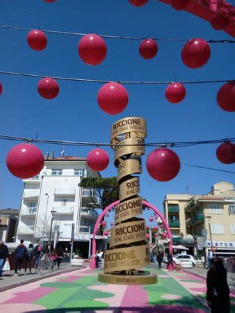 Viale Ceccarini Riccione Aggiornato Tutto Quello Che C Da