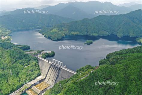 高知県本山町 土佐町 早明浦ダムの風景 写真素材 6593703 フォトライブラリー Photolibrary