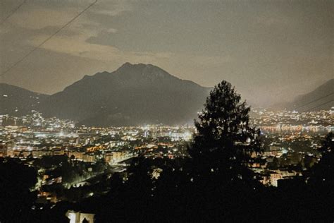 Trekking Serale Alla Scoperta Dei Segreti Del Bosco Lecco Tourism