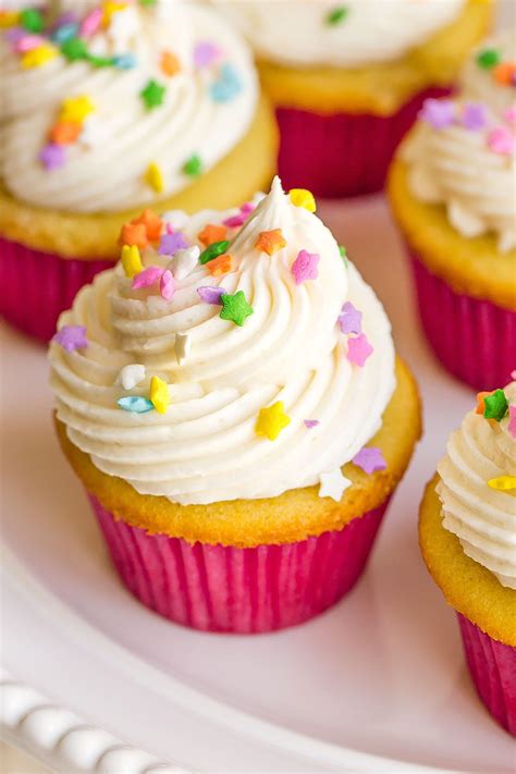 Easy Vanilla Cupcake Recipe Fluffy And Moist