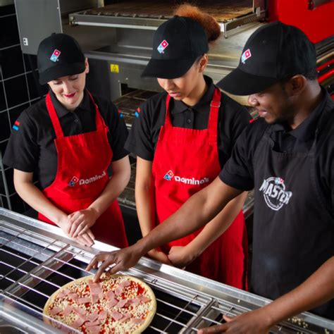 Nos Métiers Travailler Chez Dominos Pizza