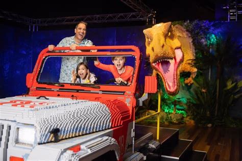 Más de 140 000 personas han visitado la exposición de Lego de Jurassic