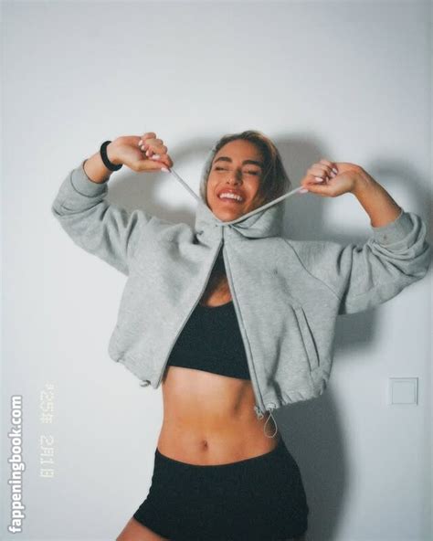 Eleni Frommann Lenifrm Nude OnlyFans Leaks Fappening FappeningBook