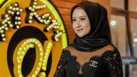 Intip Pesona Neng Geulis Wita Nidia Mantan Istri Mayor Teddy Yang Curi