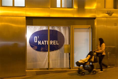 Paris First Naked Restaurant Closes Down After 15 Months