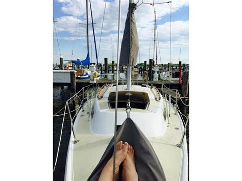 1981 Catalina 27 Sailboat For Sale In Maryland