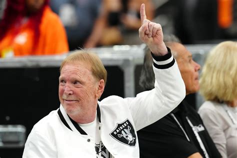 Las Vegas Raiders owner Mark Davis just killed any pipe dream opposing ...