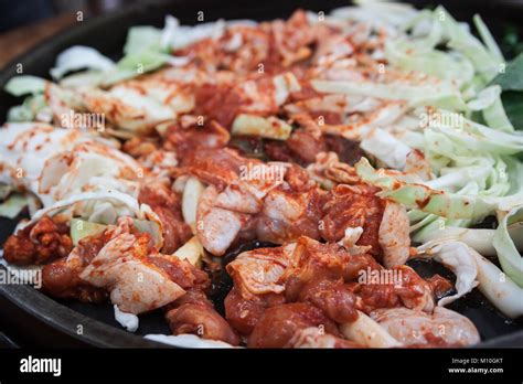 Dak Galbi Spicy Stir Fried Chicken Stock Photo Alamy