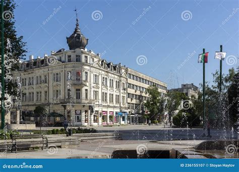 Bdintsi Square at the Center of Town of Vidin, Bulgaria Editorial ...