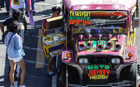 Philippine Drivers Strike To Save Aging Jeepneys Taipei Times