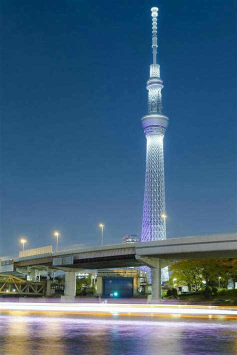 Pin By Wong Yan On Lighting Facade Japan Landscape Tokyo Japan