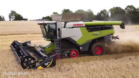 4Kᵁᴴᴰ Harvest 2023 Claas Lexion 7700 TT with a MacDon FD135 flex