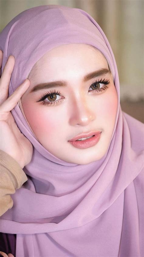 Niat Recreate Makeup Ala Inara Rusli Hasil Riasan Wanita Ini Malah