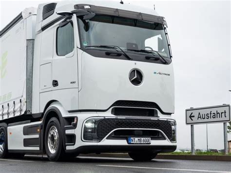 Elektro Lkw Daimler Truck Eactros Mit Km Reichweite News