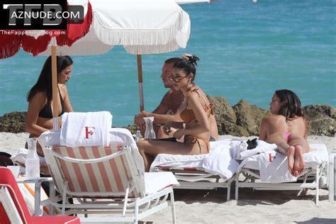 Chantel Jeffries Sexy Seen Flaunting Her Hot Body In A Bikini At The Beach In Miami Aznude