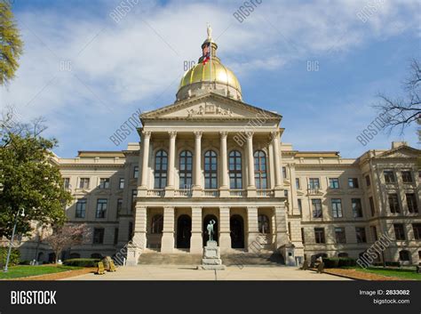 Georgia State Capitol Image & Photo (Free Trial) | Bigstock