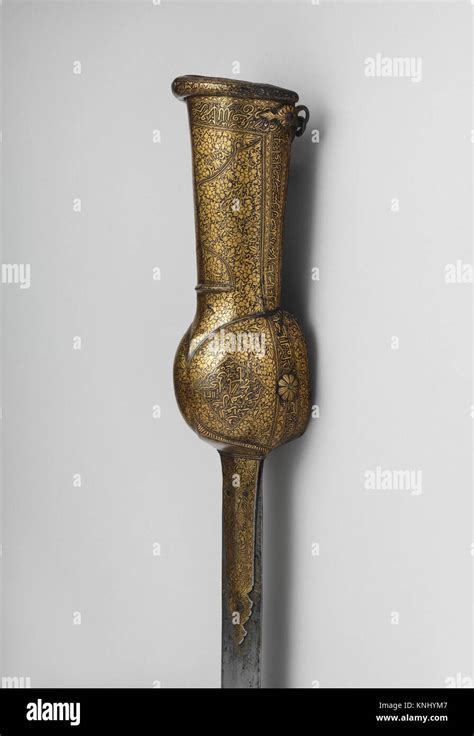 Gauntlet Sword (Pata) MET DP164595 24325 Stock Photo - Alamy