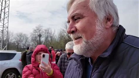 Зърнопроизводители блокираха и протестираха на граничен пункт "Кардам ...