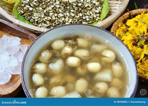 Vietnamese Food Sweet Lotus Seed Gruel Stock Image Image Of Chestnut Gruel 48998805