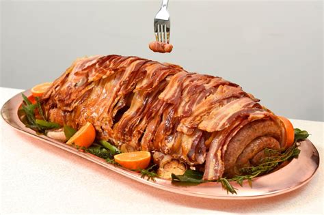 You Can Now Get A Giant Pig In Blanket With 16 Metres Of Bacon For