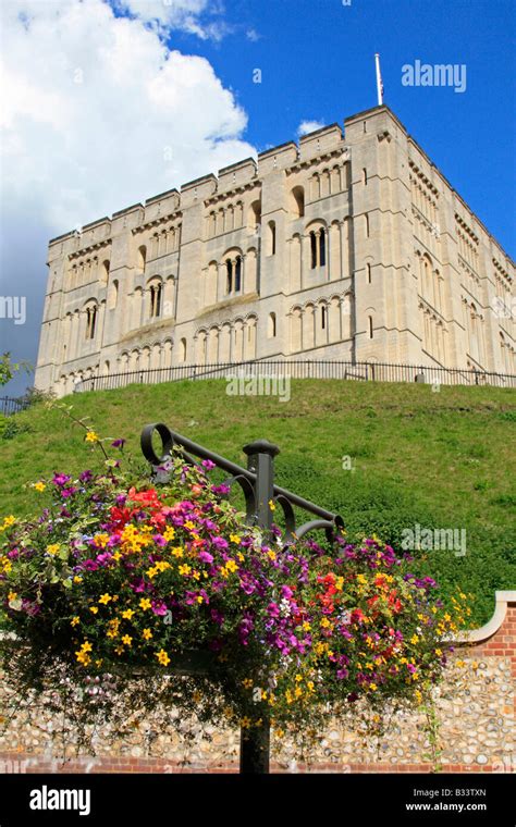 norwich castle norfolk england Stock Photo - Alamy