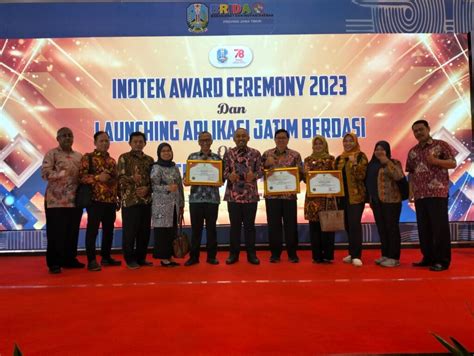 Bupati Ngawi Ony Anwar Harsono Raih Penghargaan Inotek Award Jawa Timur