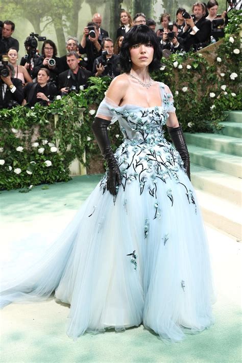 Met Gala 2024 Die Aufregendsten Looks Vom Roten Teppich Galade