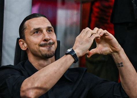 Zlatan Ibrahimovic Futbolu Bıraktı Son Dakika