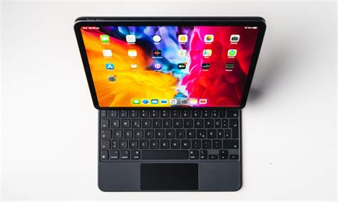 Top 10: The Best Tablets With Keyboards | 2022 Edition