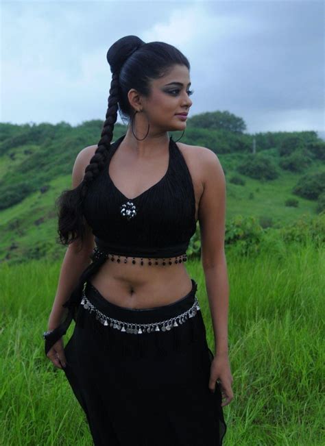 KOLLYWOOD MIRCHI Priyamani Hot Navel Show Stills Fron Raaj Movie