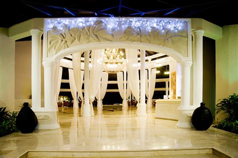 LHVC - Cofresi Palm Beach and Spa | Travel Advantage Network