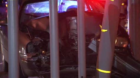 Driver Flees After Crashing Into Pole In North Philadelphia 6abc