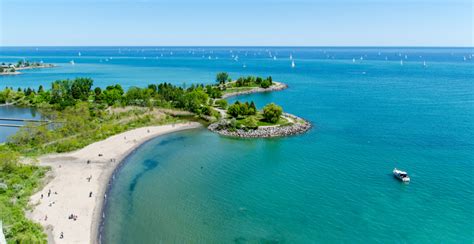 13 pics of Scarborough Bluffs that will make you want to go this weekend | Daily Hive Toronto