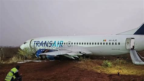 Un Boeing 737 De TransAir Se Estrella Y Se Incendia Hiriendo A 11 Personas