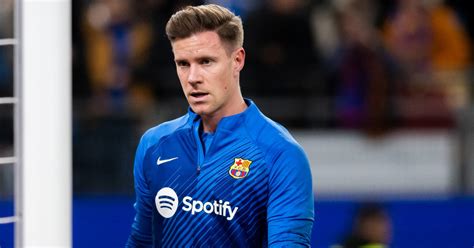 Fc Barcelona Os Abiona Przed Meczem Ligi Mistrz W Wielka Strata