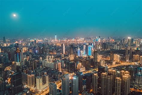 Fotograf A A Rea De Los Edificios De La Ciudad De Wuhan En La Noche