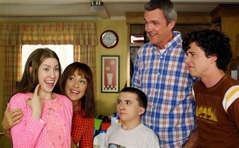 middle tv show  abc canceled  season  release date