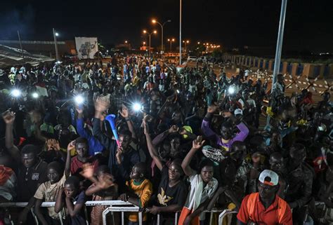 Niger Le R Gime Militaire Accuse La France De Pr Parer Une