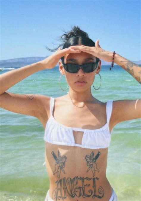 Hot Sexy Lizeth Selene Bikini Pics