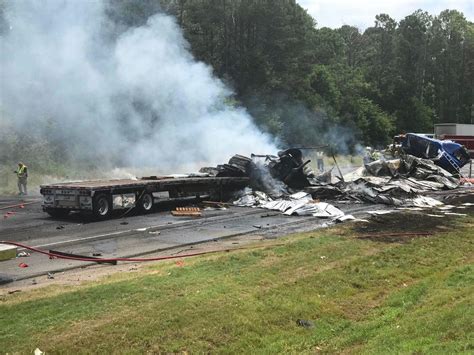 Thursday Wreck Fire Shuts Down I 75 South