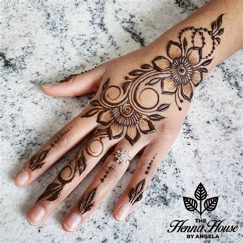 Simple Arabic Mehndi Design For The Minimalist Soul Bridal