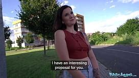 Public Agent Latina Lost Her Phone Then Screwed Stranger For Cash XNXX