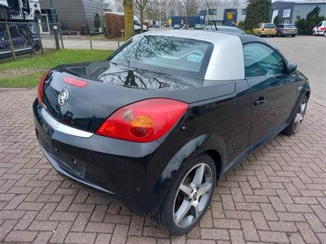 Opel Tigra Twin Top V Schrottauto Schwarz Safierblau