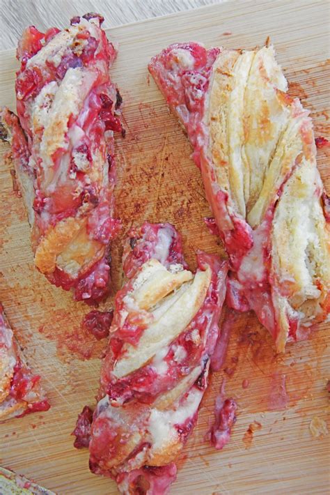 Strawberry Puff Pastry Braided Bread With Cream Cheese