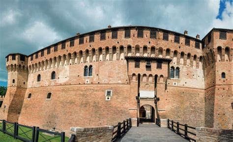 Castello Di Gradara Itinerario Della Bellezza Gradara