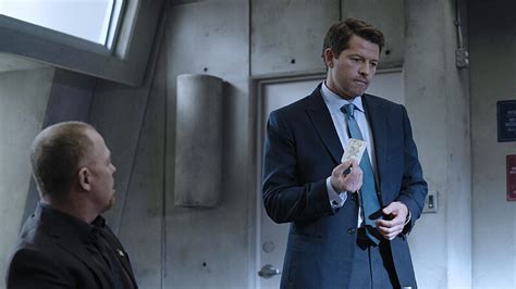 Gotham Knights Misha Collins On Harvey Dent Returning To The Cw