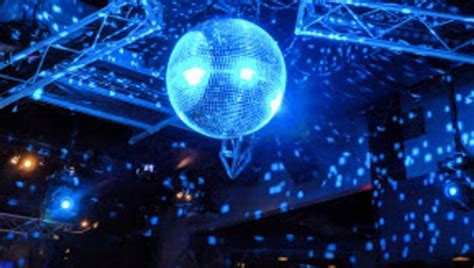 Club Cafe Gay Bar In Boston Gaymapper